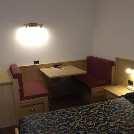 Ai Pini Hotel 3*