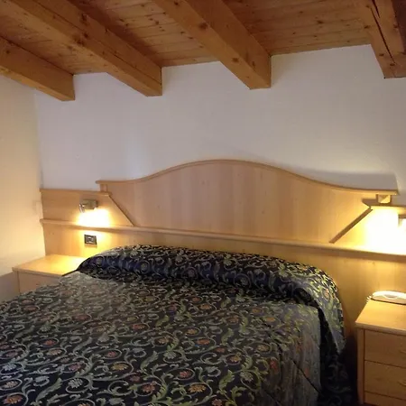 Ai Pini Hotel